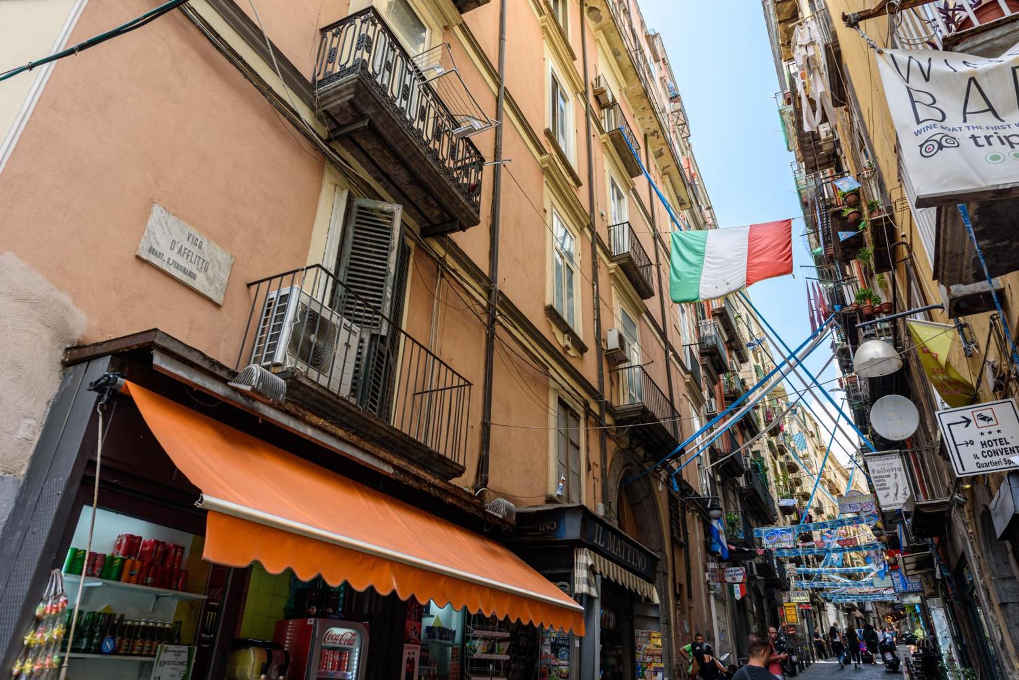 Toledo 26 Naples